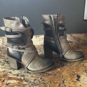 Freebird “Baker” women’s boots. Color - Stone. Size 6